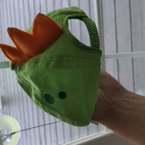 Dinosaur baby hat - Picture 3 of 4